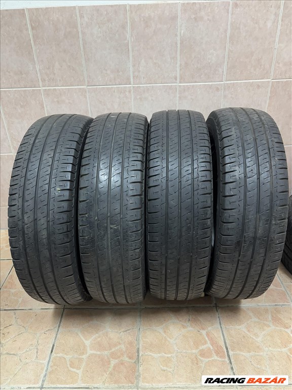 215/7516c" használt Michelin teherautó gumi. 2. kép