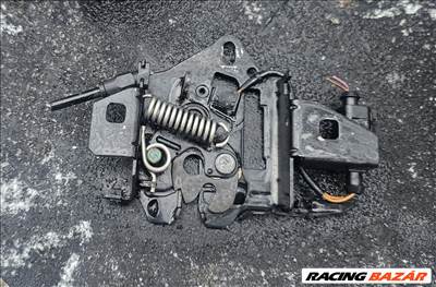 Skoda Superb I Géptető gépháztető zárszerkezet 