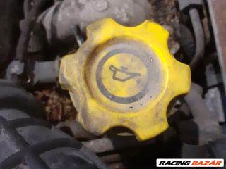 Chrysler Voyager (4th gen) Olajbeöntő Sapka *142723*