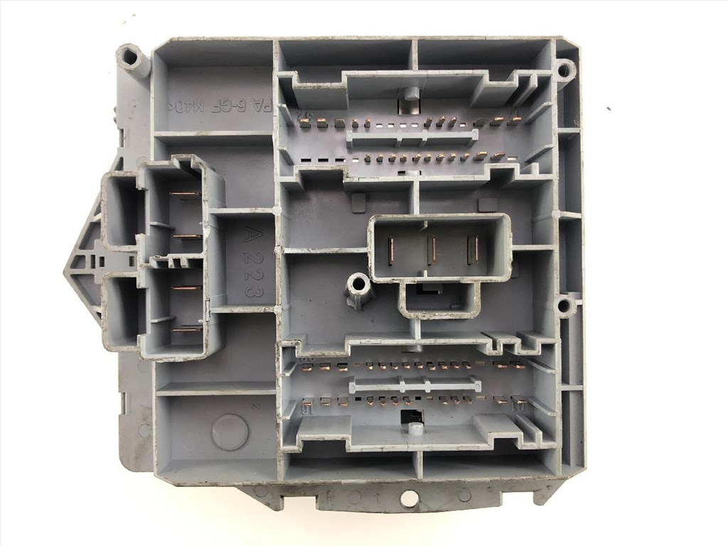 Gyári bontott biztosítékdoboz Alfa 147 1,6 TS 46558759 2. kép