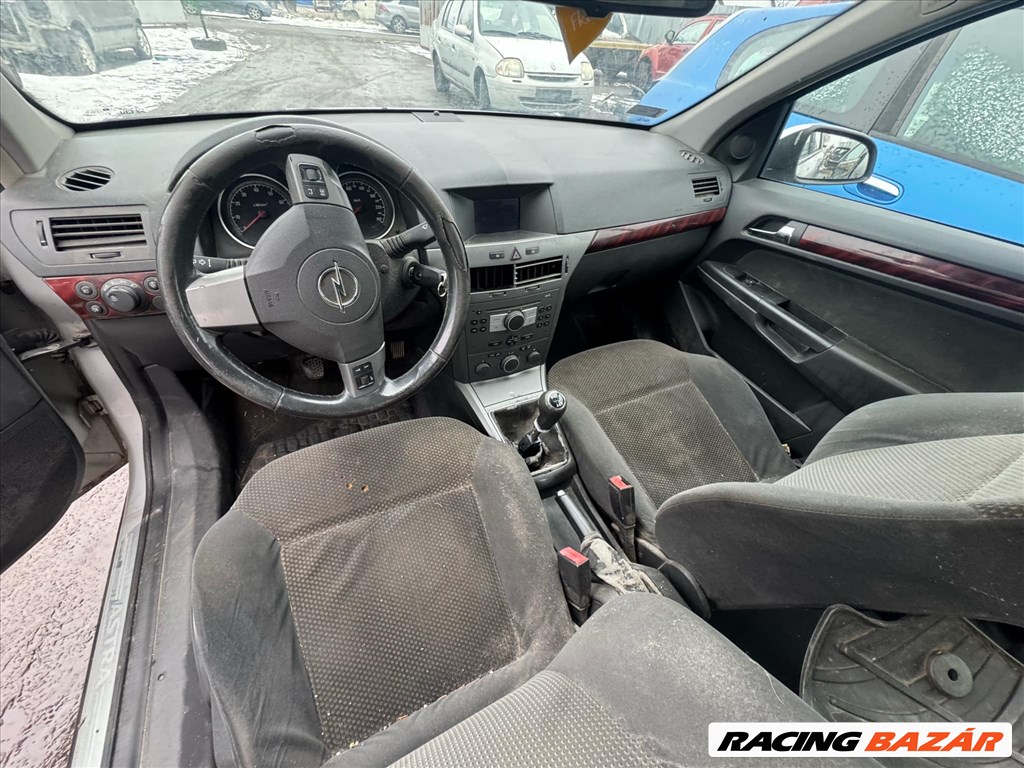Opel Astra H 1.6 -Z16XEP- bontott alkatrészei 4. kép