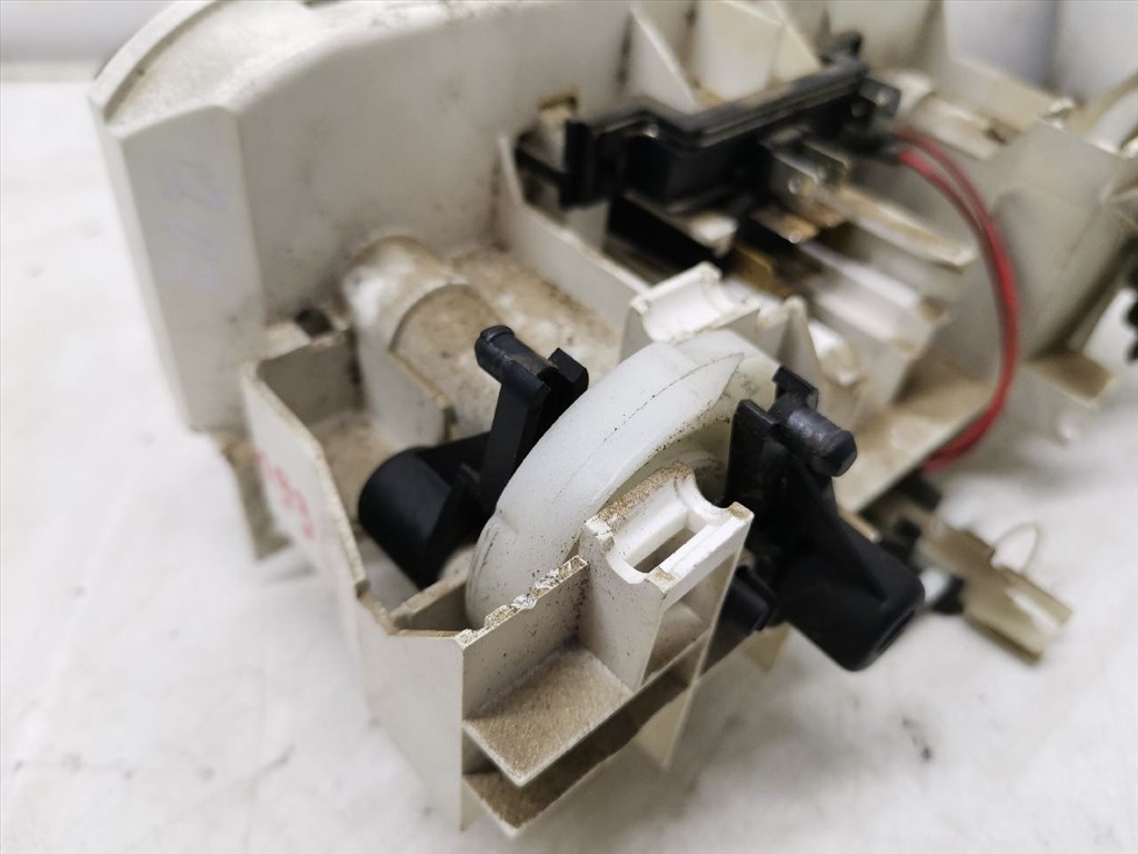 OPEL ASTRA F (56_/ 57_) 1.4 i Fűtéskapcsoló (Nem klímás) #19340# 90360130 7. kép