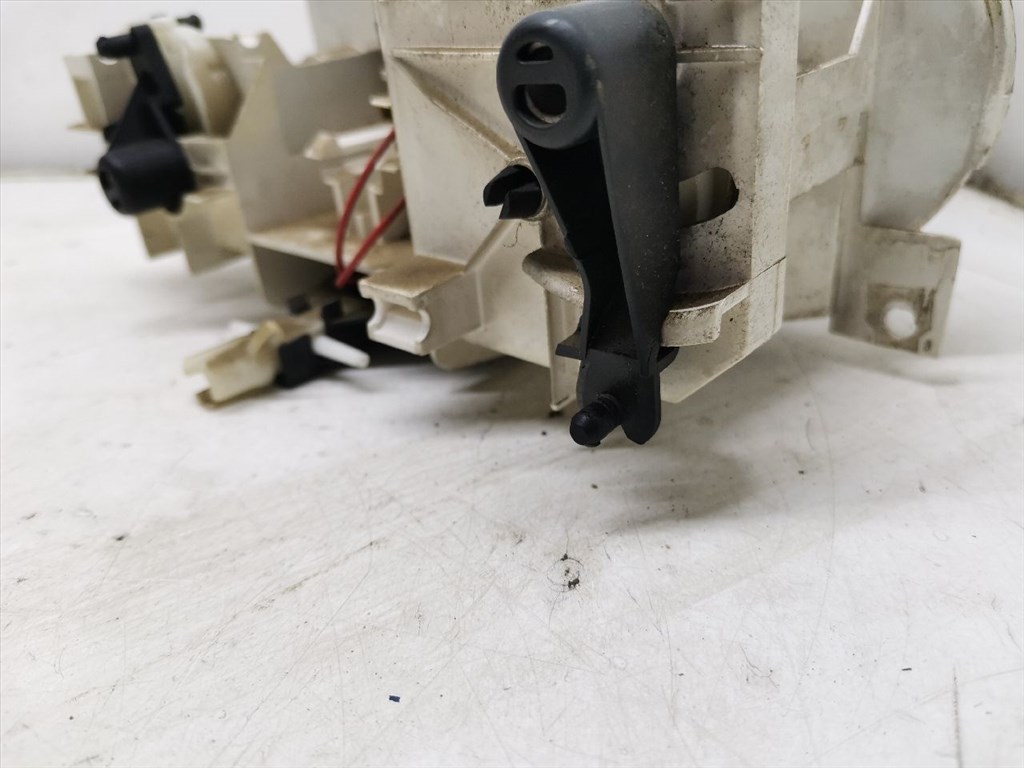 OPEL ASTRA F (56_/ 57_) 1.4 i Fűtéskapcsoló (Nem klímás) #19340# 90360130 8. kép