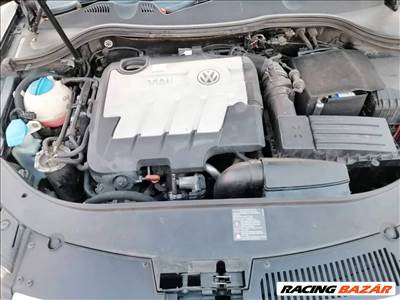 2.0 Cr tdi Cba motor, kns 6 sebességes váltó. 