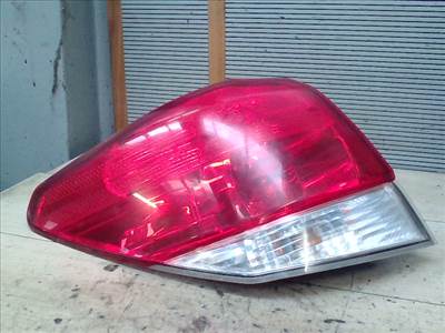 SUBARU Legacy  2009-2014 BM/BR Bal hátsó lámpa