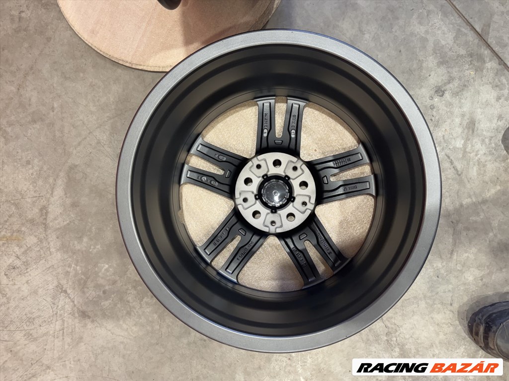 R17 5x112 Original BMW Styling M550 550M 1er F40 2er F44 7.5J ET54 OE 8053523  6. kép