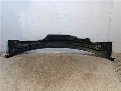 VOLVO V50 Levélrács