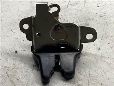 SUZUKI SX4 Csomagtérajtó Zárszerkezet