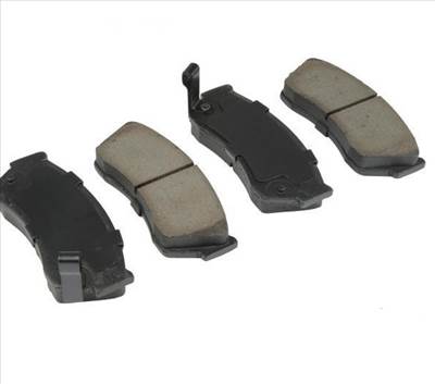 Suzuki Swift első fékbetét 1997-ig 320399 alvázszámig Optimal (Made In Germany) vagy Nipparts gyártmányban J3608005 (OPT BP-09495, 55200-61880)