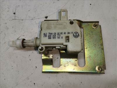 SEAT CORDOBA (6K2) 1.6 Központizár Motor Tankajtó #32441# 6K0810773