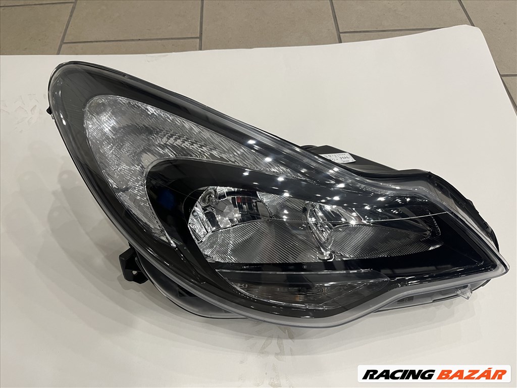 Opel Corsa D (2011-2014) jobb első fényszóró 1. kép