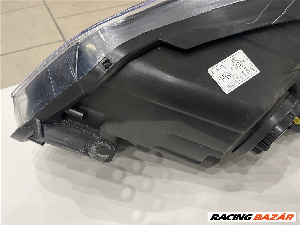 Opel Corsa D (2011-2014) jobb első fényszóró 2. kép