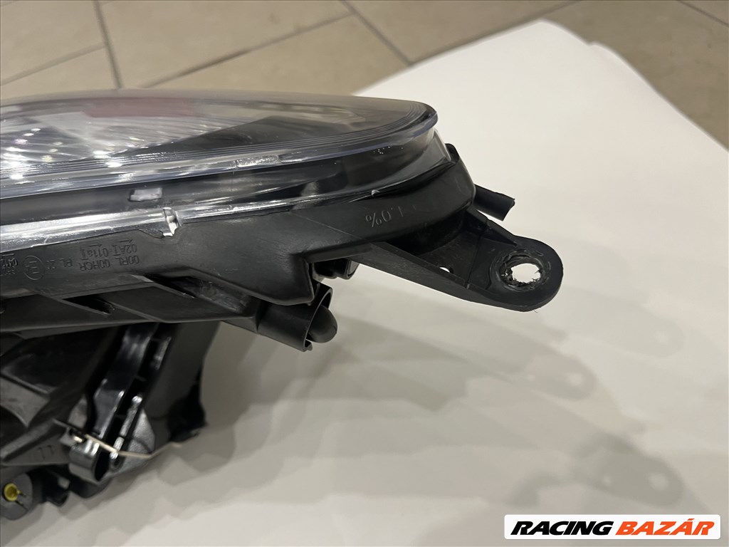 Opel Corsa D (2011-2014) jobb első fényszóró 3. kép