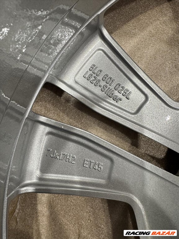 R17 5x112 Original Skoda Yeti 7J ET45 OE 5L0601025L gyári alufelnik felnik 17"  10. kép