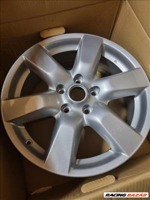  5x114.3 lyukosztású 6,5JJ 17" újszerű gyári Nissan alufelni