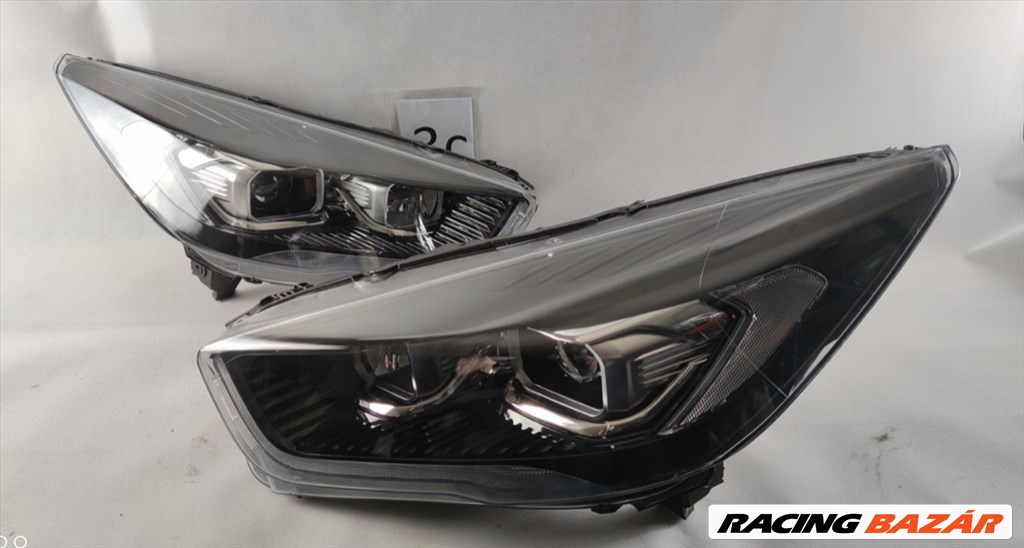 Ford Kuga Mk2 Jobb fényszóró, bal fényszóró  gv4113d155eh gv4113d154eh 1. kép