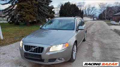 Volvo V70 2008-2016 2.4 D5 185LE automata bőr xenon WEBASTO üléshűtés stb alkatrészei eladók