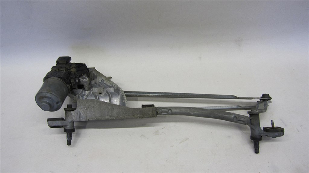 Ford Fiesta MK7 Eladó gyári, első ablaktörlő  motor szerkezettel  1. kép