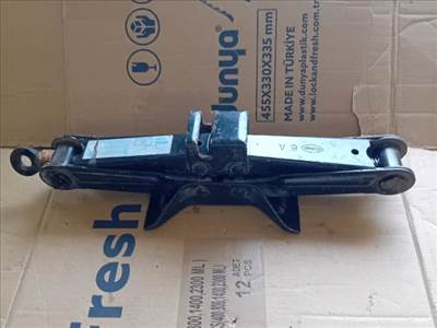 Mazda 5 (CR) MAZDA 5 Emelő