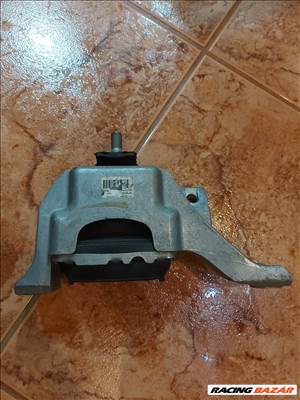 Mini One, Cooper R55, R56, R57, R60 motortartó bak. Benzines 22116778645