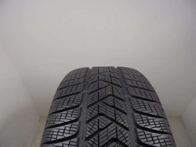 Pirelli Scorpion Winter 245/45 R20  1. kép