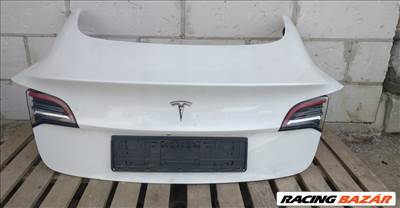 Tesla Model 3 Csomagtérajtó