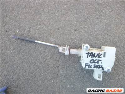 Skoda Octavia I központi zár motor tankajtó 3B0 810 773 A,  3B0 959 782 3b0810773a