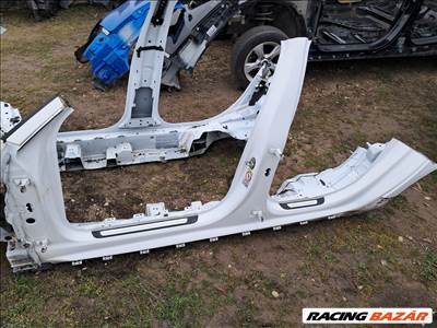 Audi A6 (C7 - 4G) Bal küszöb 