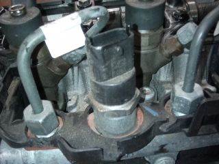 Renault Scénic II Nyomásszabályzó Szelep *131009* h8200391398 0281002719