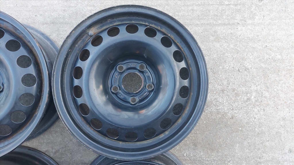 5x105 15" Opel K Astra 4 db acélfelni + TPMS 4. kép