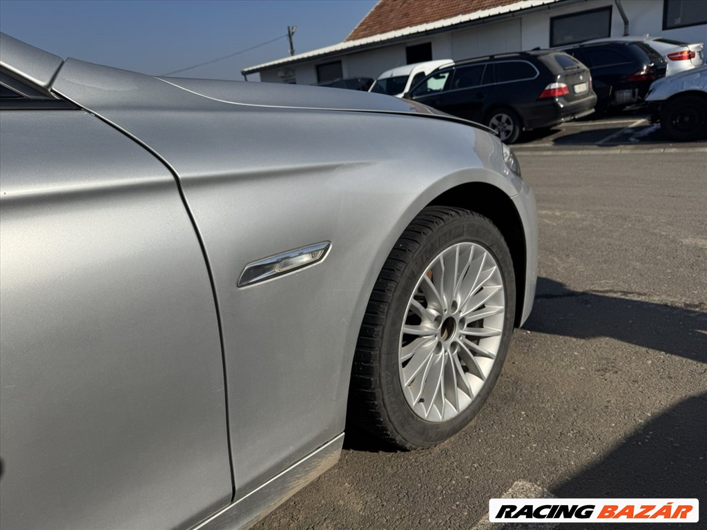 BMW F10/F11 jobb első sárvédő  1. kép
