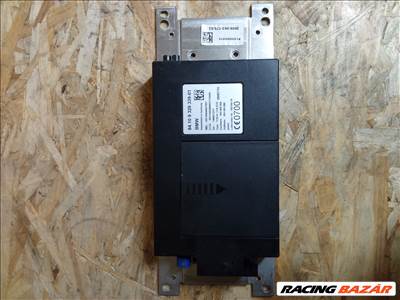 BMW  F10/F11 antenna erősítő 9329339
