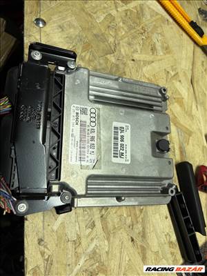 Audi A4 (B8 - 8K) B8 - 8K motorvezérlő  03l906022mj