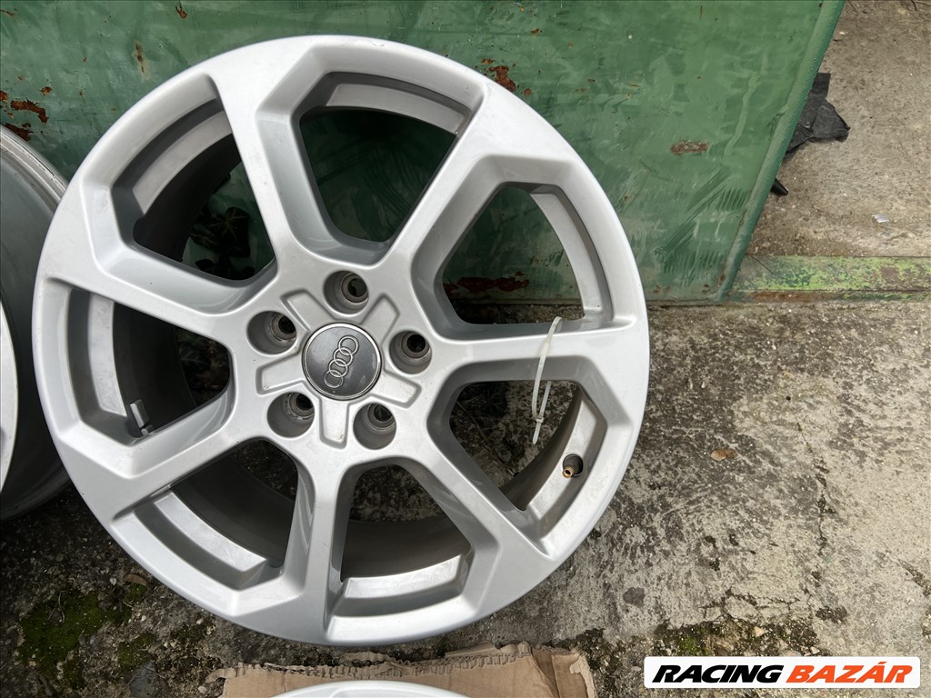 17 Gyari Audi Q2 SQ2 A3 A4 TT Javitas mentes Alufelni garnitura!  81A 601 025 D 4. kép