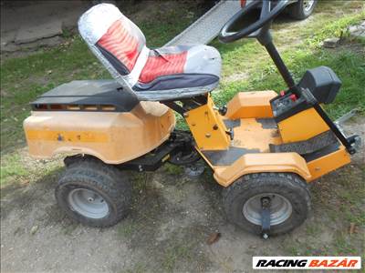 STIGA PARK PRO (01) 16HP-S  FŰNYÍRÓTRAKTOR MOTOR-KASZA NÉLKŰL ELADÓ
