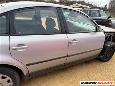 Volkswagen Passat B5 B5 Jobb első ajtó lb7z