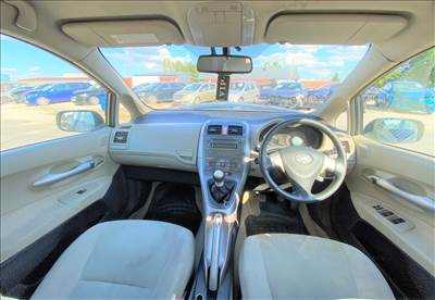 Bontásos TOYOTA AURIS 2.0 D-4D 2007es Executive Kormány 1ad5304164
