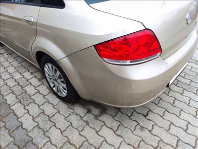 Fiat Linea hátsó lámpa