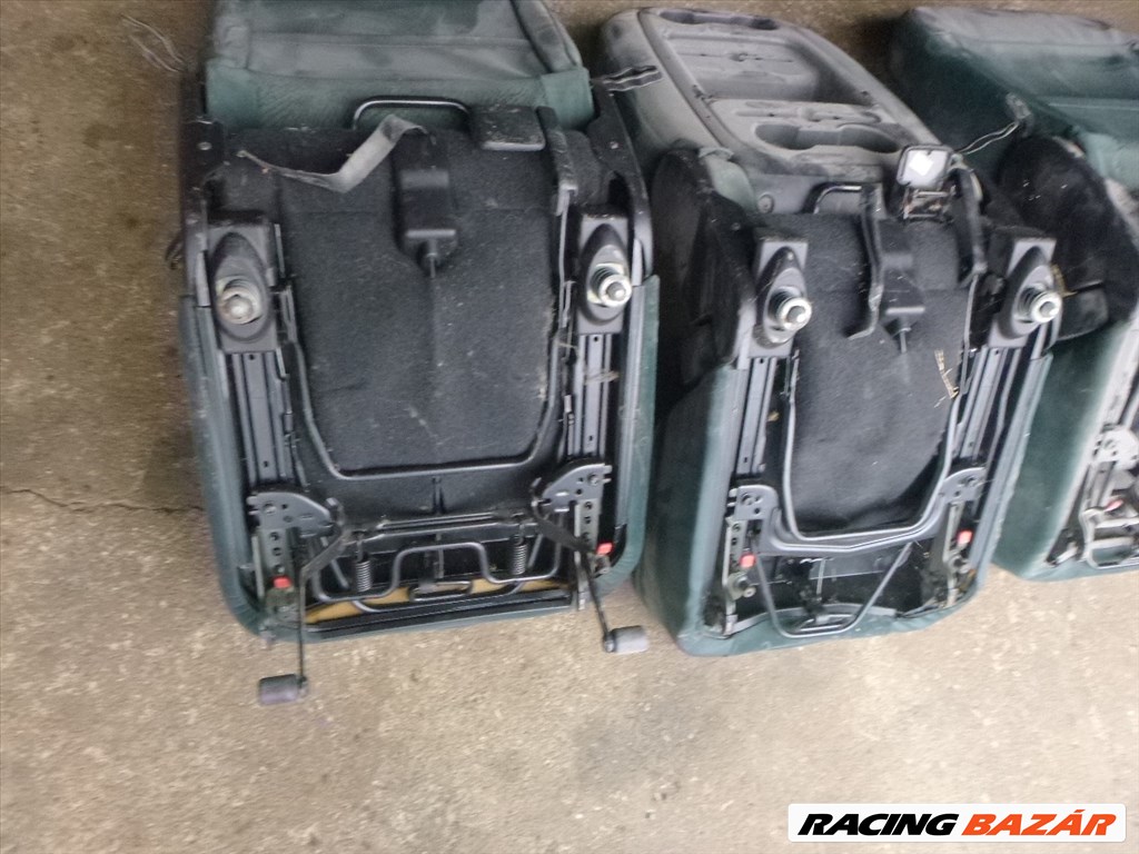 SZEMÉLYAUTÓ HÁTSÓ üléssor   3.  4.  5.  8. kép