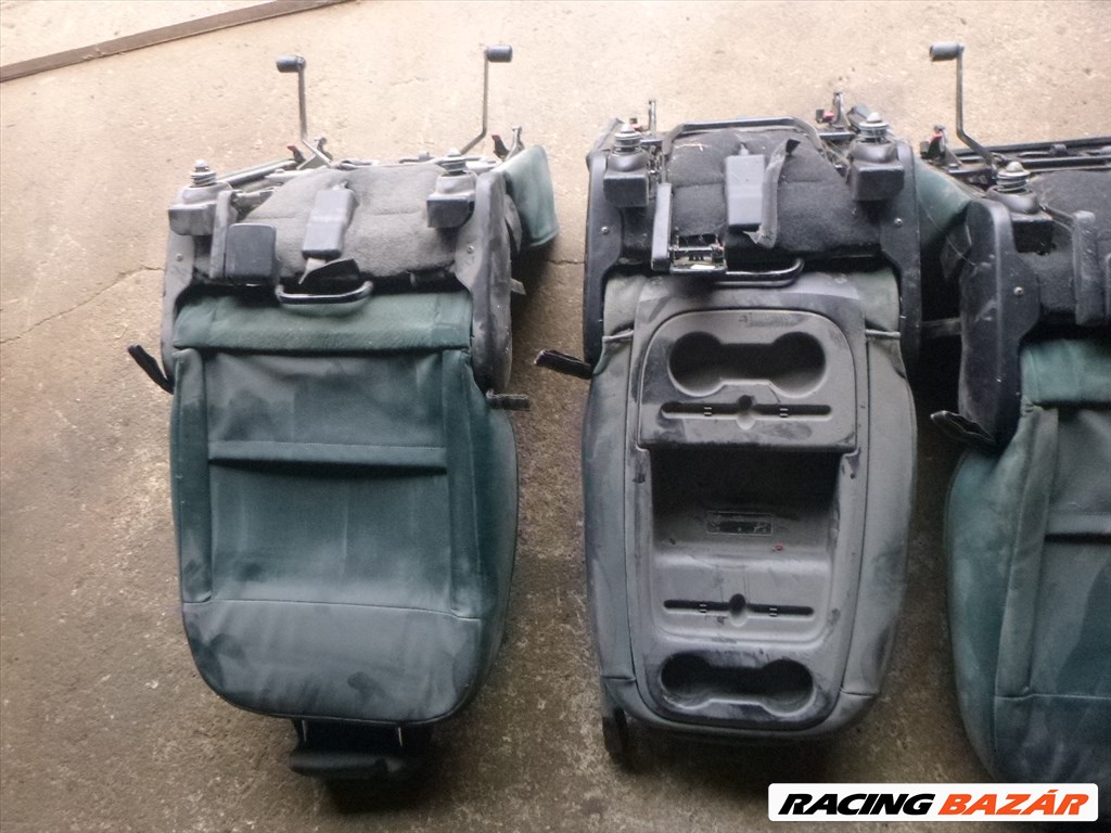 SZEMÉLYAUTÓ HÁTSÓ üléssor   3.  4.  5.  13. kép