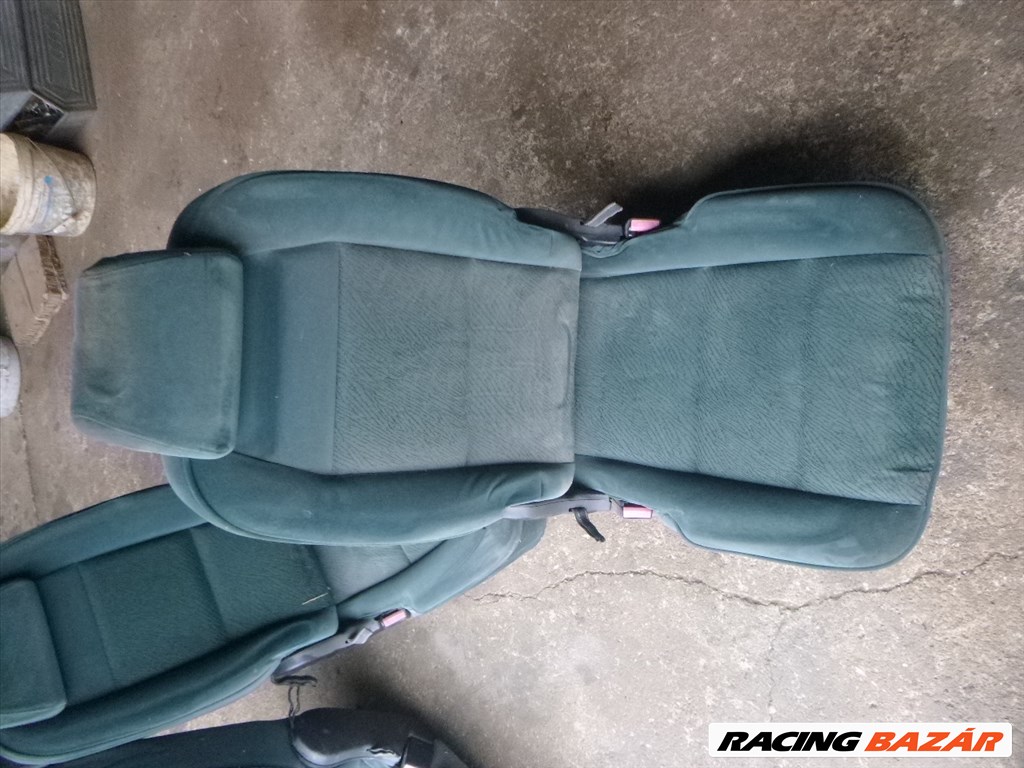 SZEMÉLYAUTÓ HÁTSÓ üléssor   3.  4.  5.  2. kép