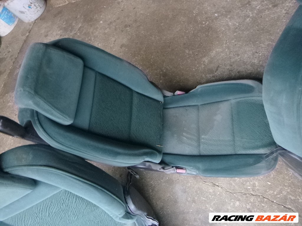 SZEMÉLYAUTÓ HÁTSÓ üléssor   3.  4.  5.  5. kép