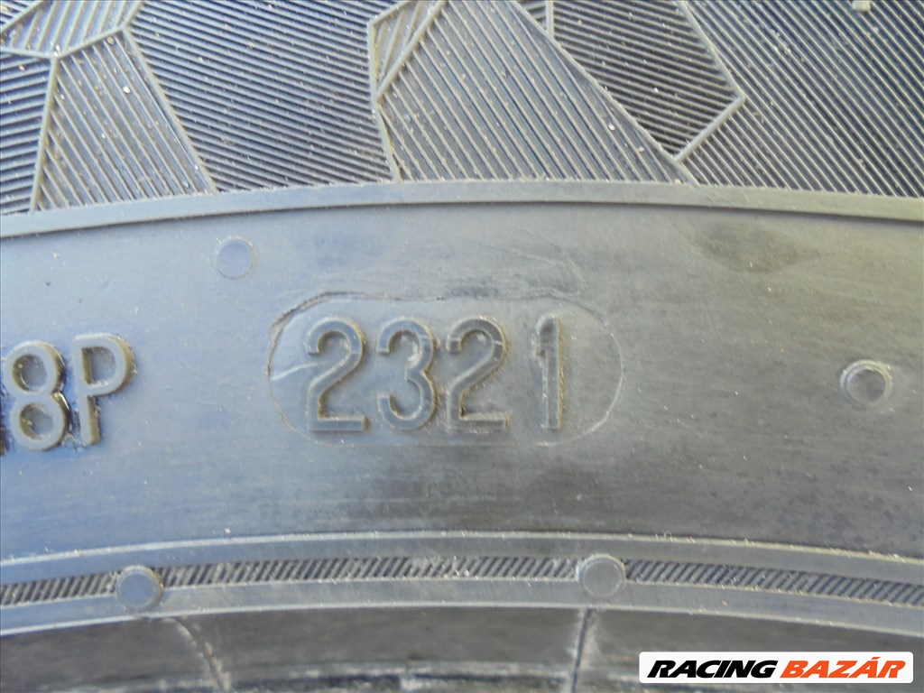 235/55 R 17-es 2021-es Semperit újszerű téli gumi pár eladó 4. kép