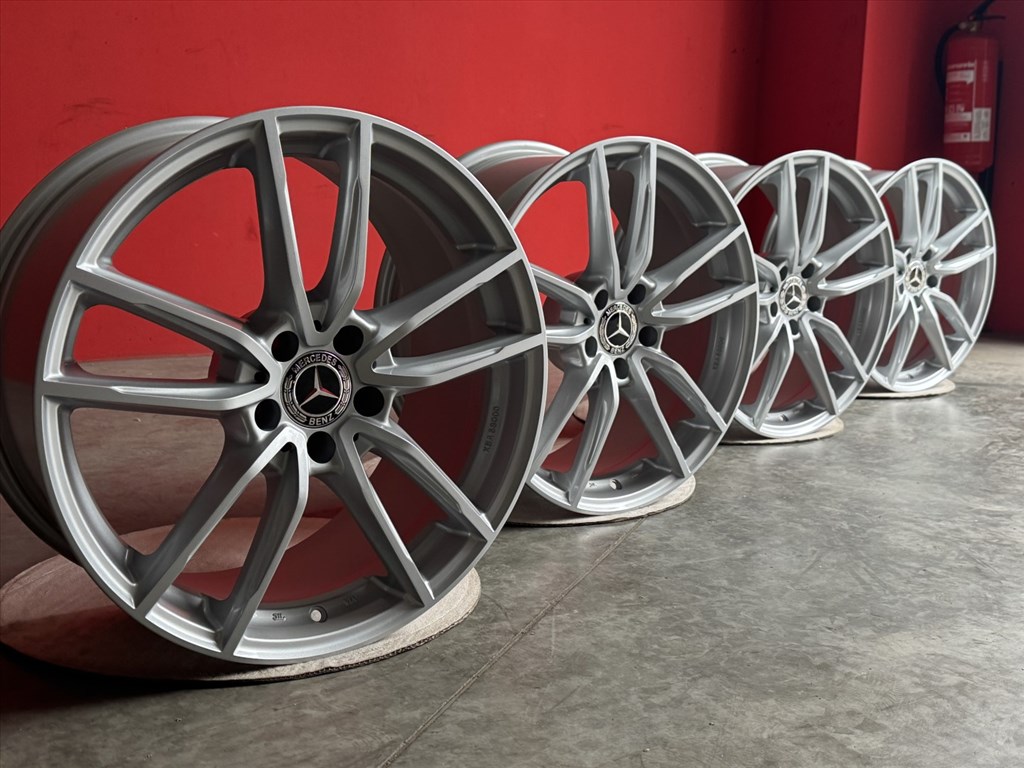 R19 5x112 (66,6)  MAK EVO SILVER 8J ET33  - 9J ET30 for Mercedes 2. kép
