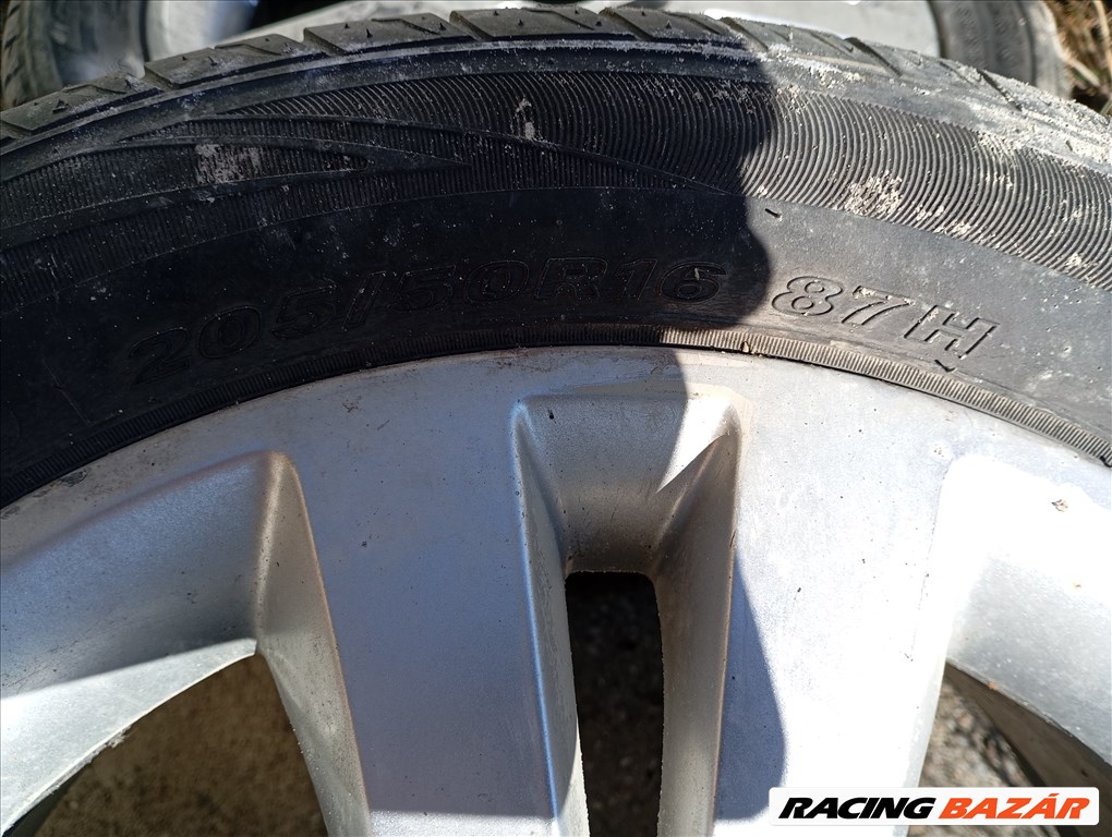  4x100 lyukosztású 16" használt alufelni, rajta használt gumi  3. kép