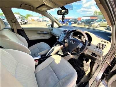 Bontásos: TOYOTA AURIS 2.0 D-4D 2007es Executive Önindító / Db 1ad5304164