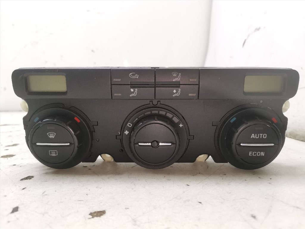 SKODA OCTAVIA II (1Z5) 1.9 TDI Fűtéskapcsoló (digit klímás) #33622# 1. kép