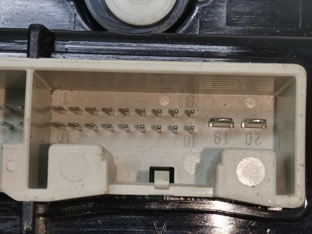 SKODA OCTAVIA II (1Z5) 1.9 TDI Fűtéskapcsoló (digit klímás) #33622# 8. kép