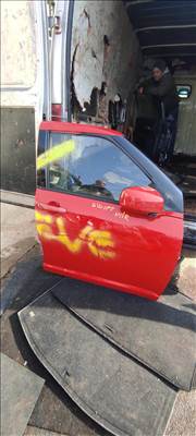 Suzuki Swift V Jobb első ajtó 