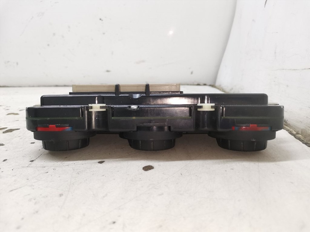 SKODA OCTAVIA II (1Z5) 1.9 TDI Fűtéskapcsoló (digit klímás) #33586# 1Z0907044AB 3. kép